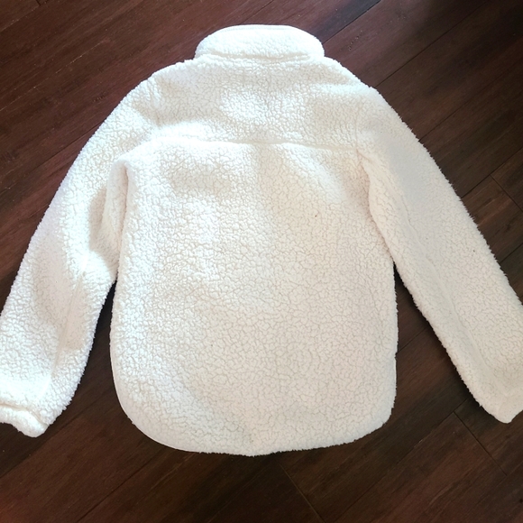 Abercrombie & Fitch Sherpa Pullover Sweatshirt - Picture 8 of 8